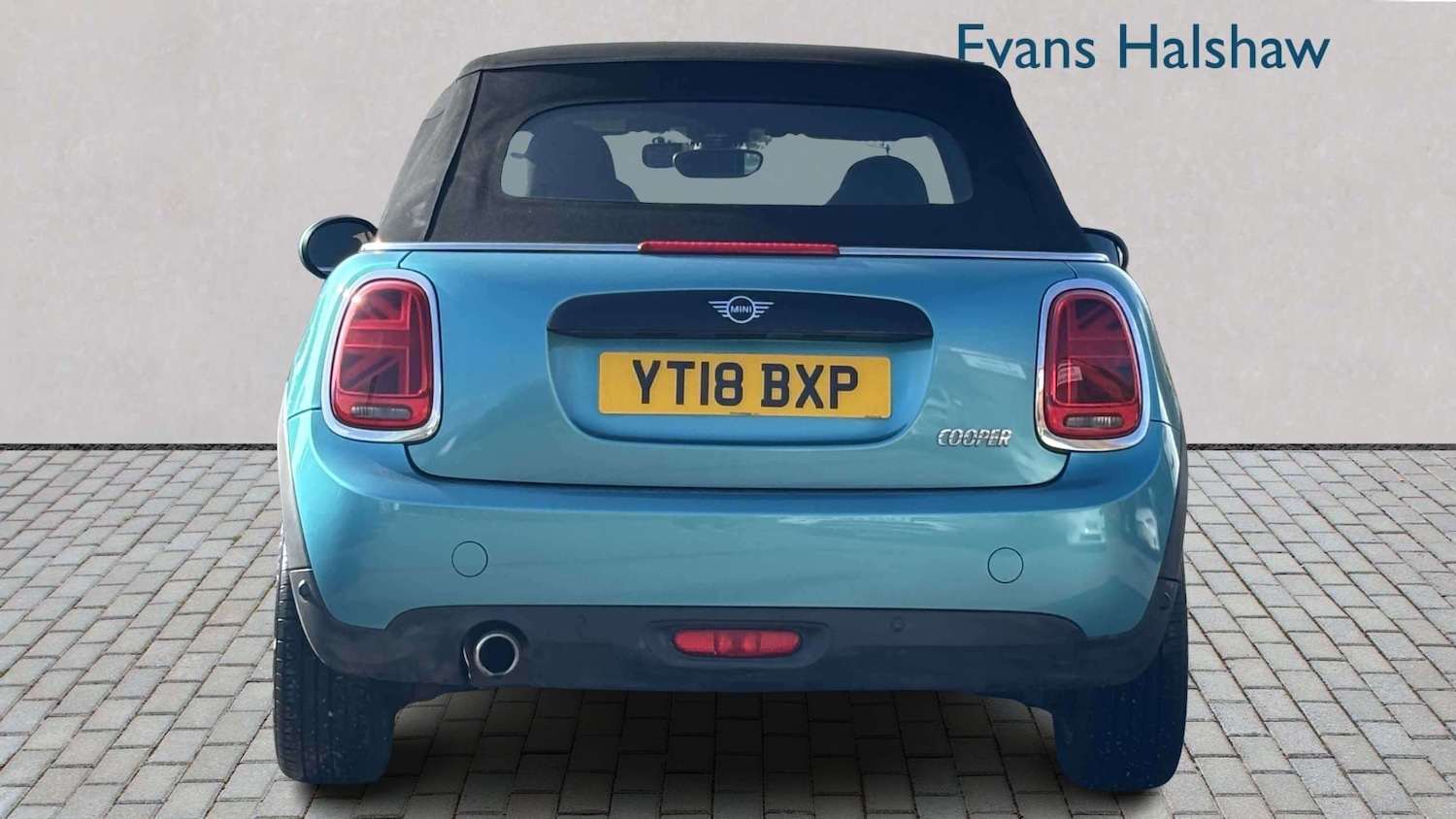 Used MINI Convertible 2018 for sale - 77674679: Photo 5