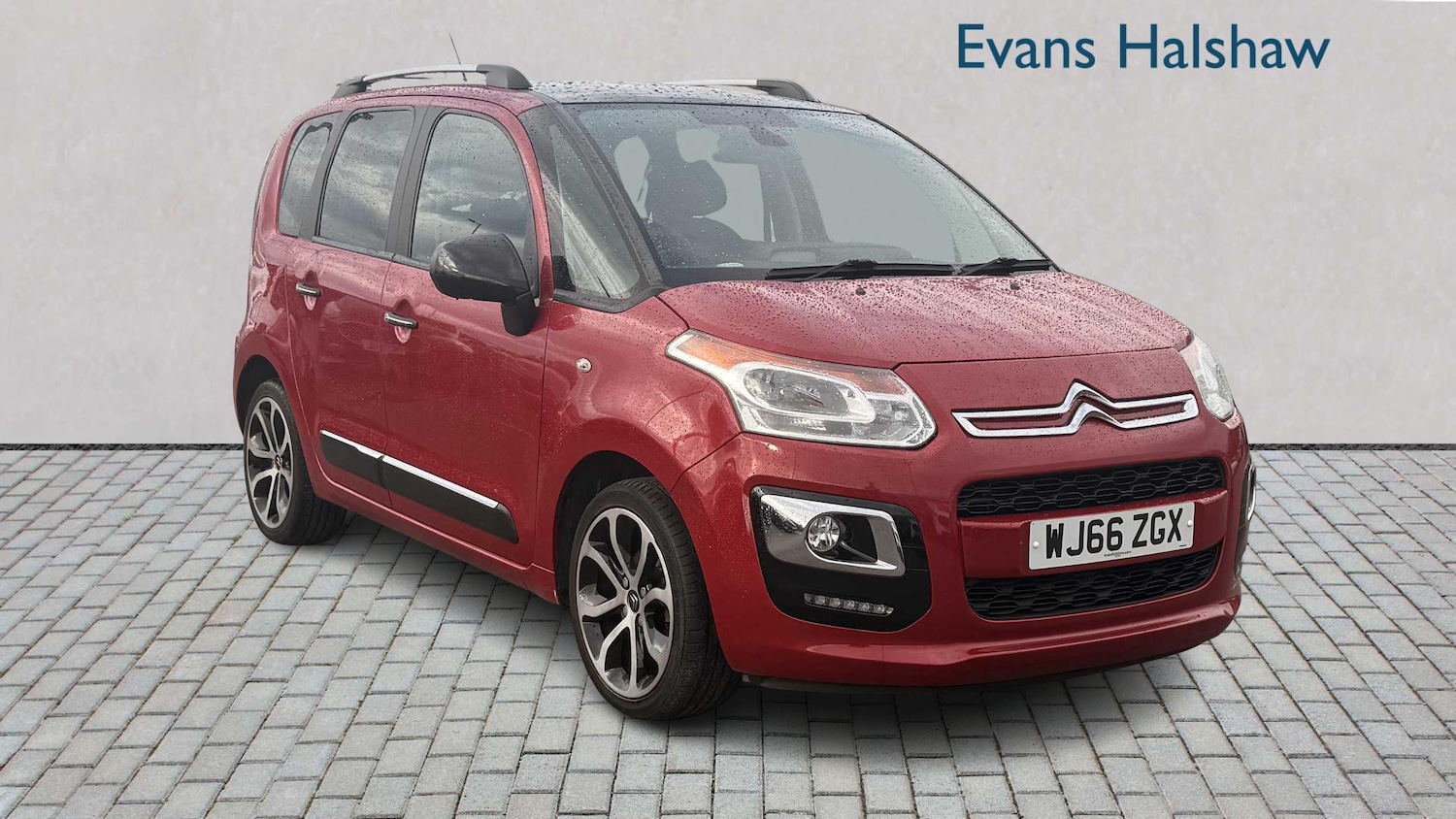 Used Citroen C3 Picasso 2016 for sale - 76488104: Photo 1
