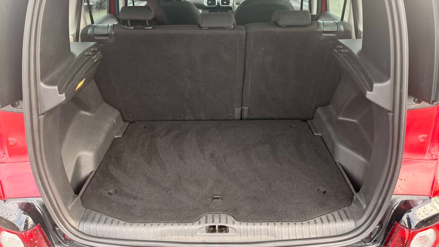 Used Citroen C3 Picasso 2016 for sale - 76488104: Photo 11