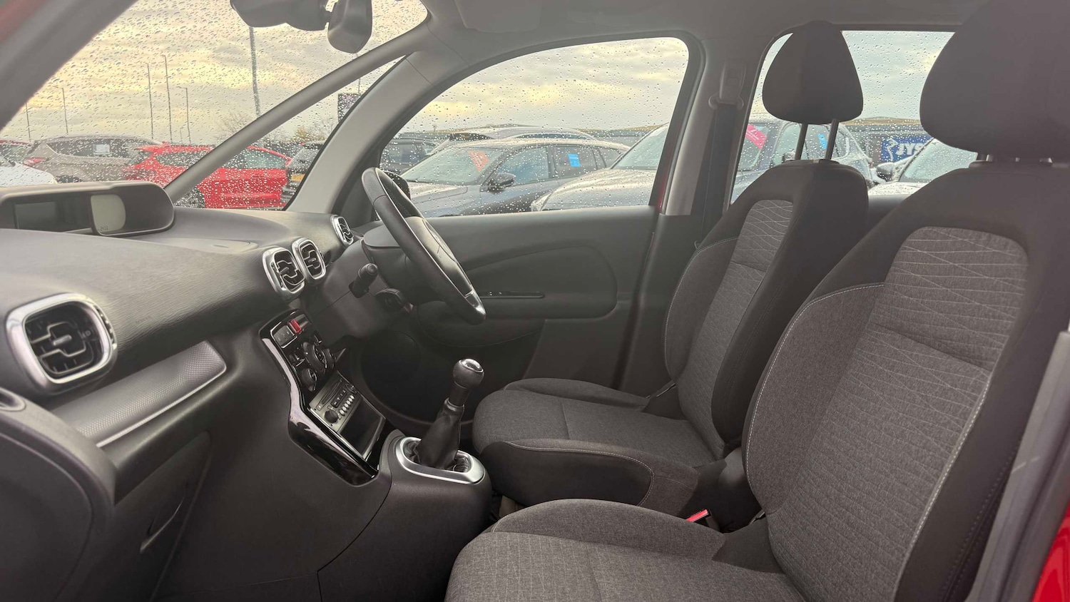 Used Citroen C3 Picasso 2016 for sale - 76488104: Photo 9