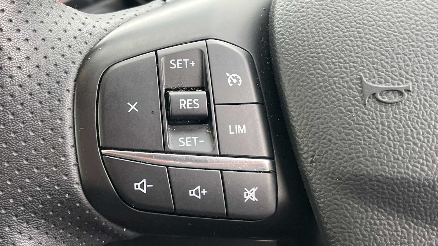 Used Ford Kuga 2022 for sale - 76401436: Photo 19