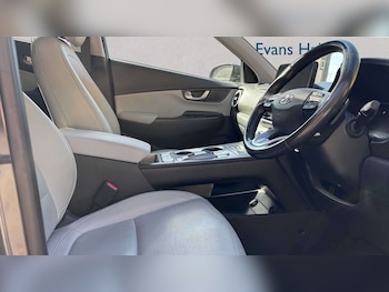 Used Hyundai KONA 2023 for sale - 79511597: Photo