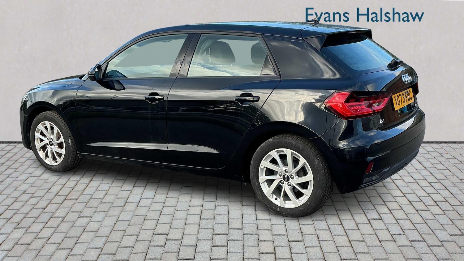 Used Audi A1 2023 for sale - 76401327: Photo 2