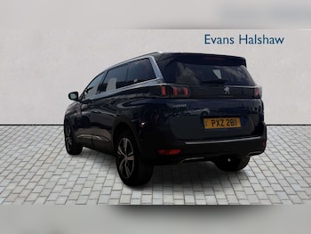 Used Peugeot 5008 2021 for sale - 79364893: Photo
