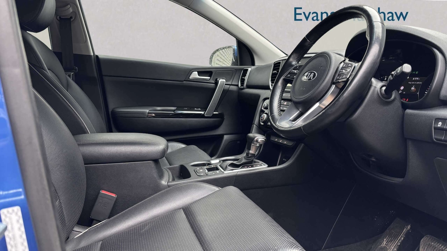 Used Kia Sportage 2018 for sale - 77699028: Photo 3