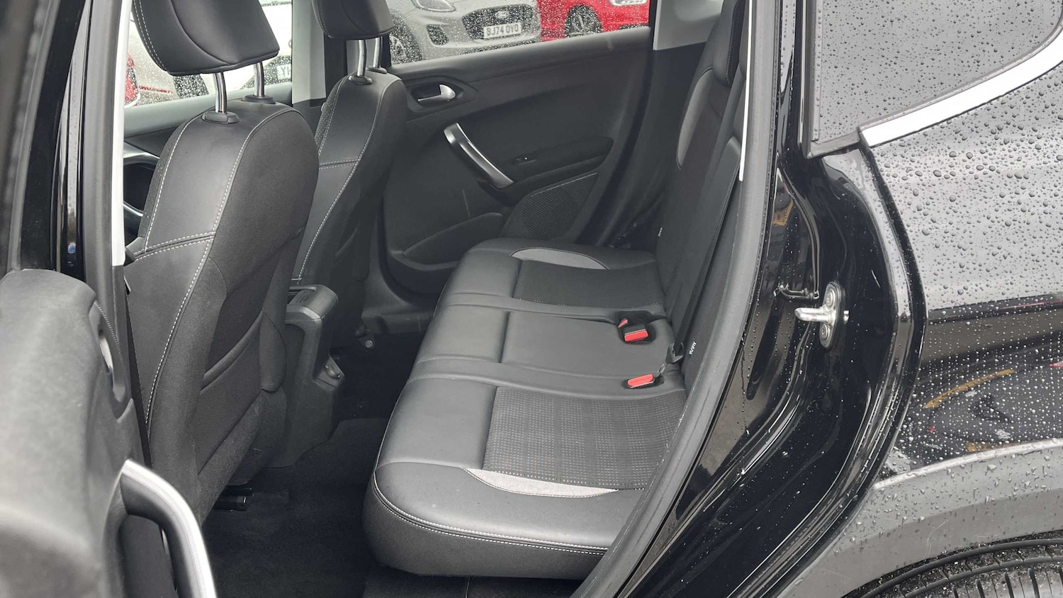 Used Peugeot 2008 2018 for sale - 76401274: Photo 11