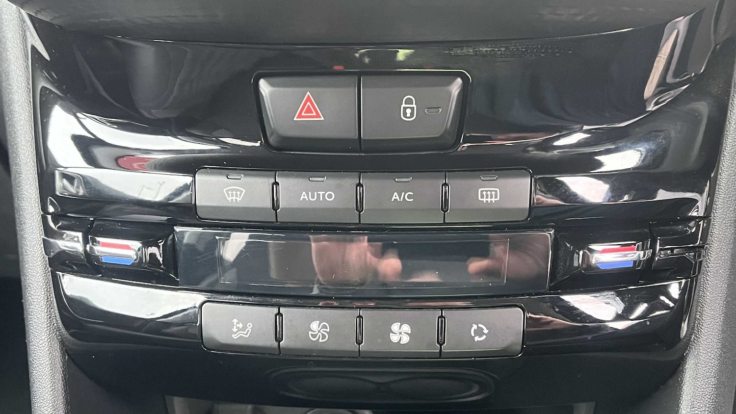 Used Peugeot 2008 2018 for sale - 76401274: Photo 16