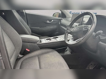 Used Hyundai KONA 2023 for sale - 79227600: Photo
