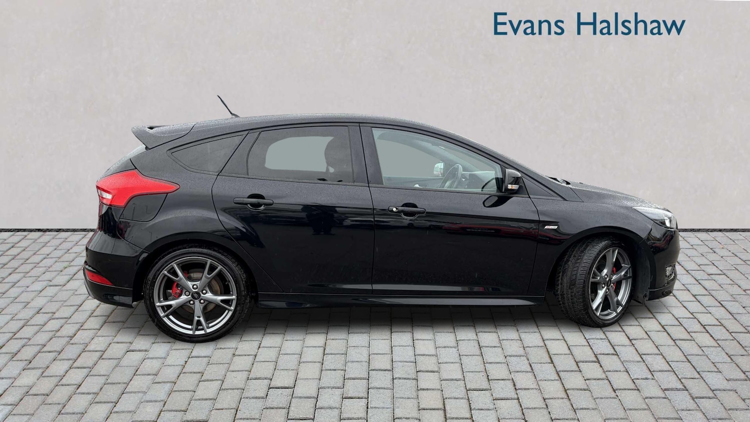 Used Ford Focus 2018 for sale - 76401237: Photo 4