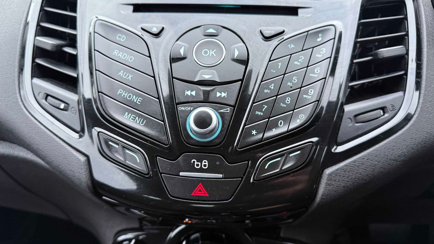 Used Ford Fiesta 2016 for sale - 77333920: Photo 23