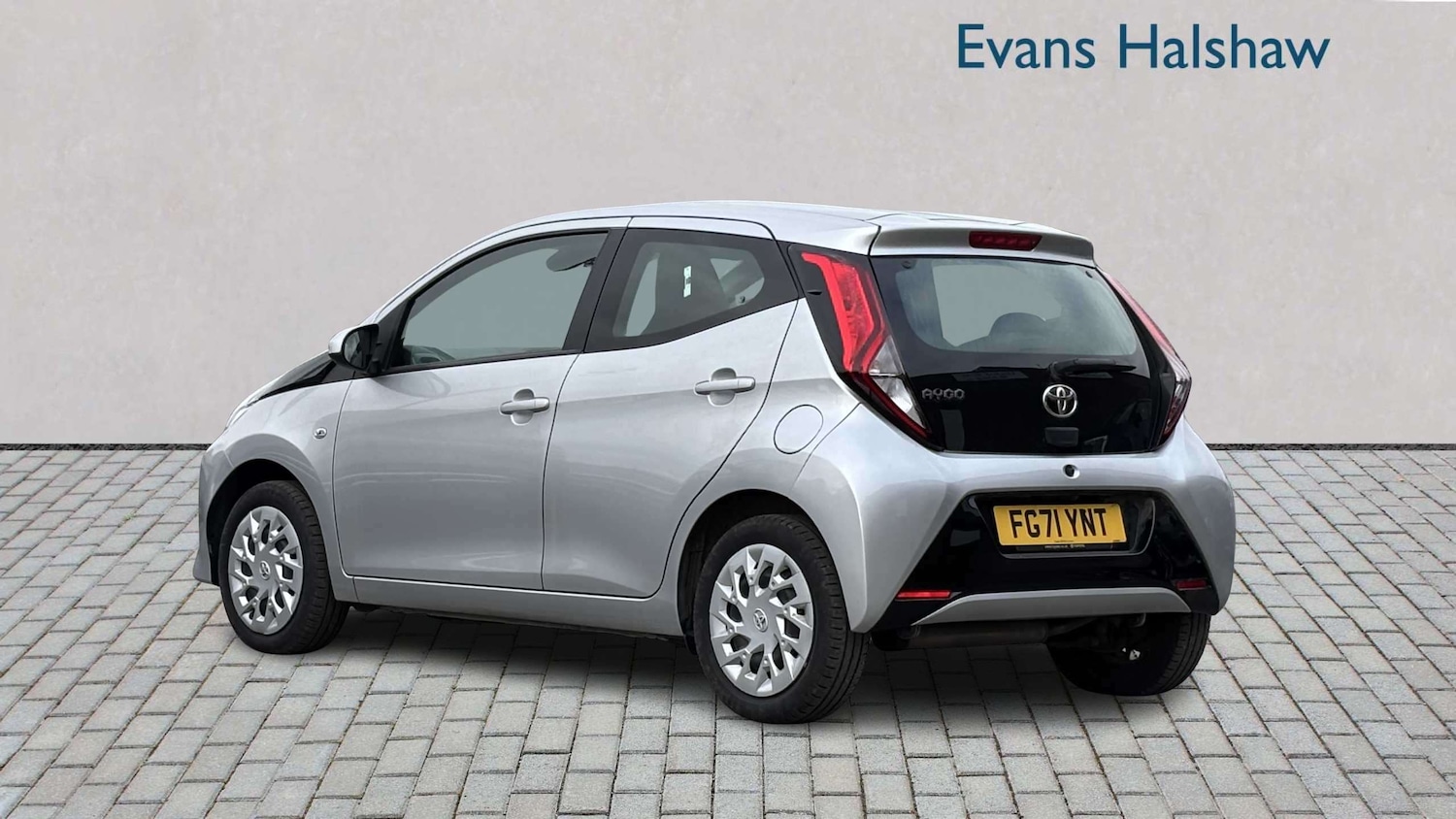 Used Toyota AYGO 2021 for sale - 78137680: Photo 2