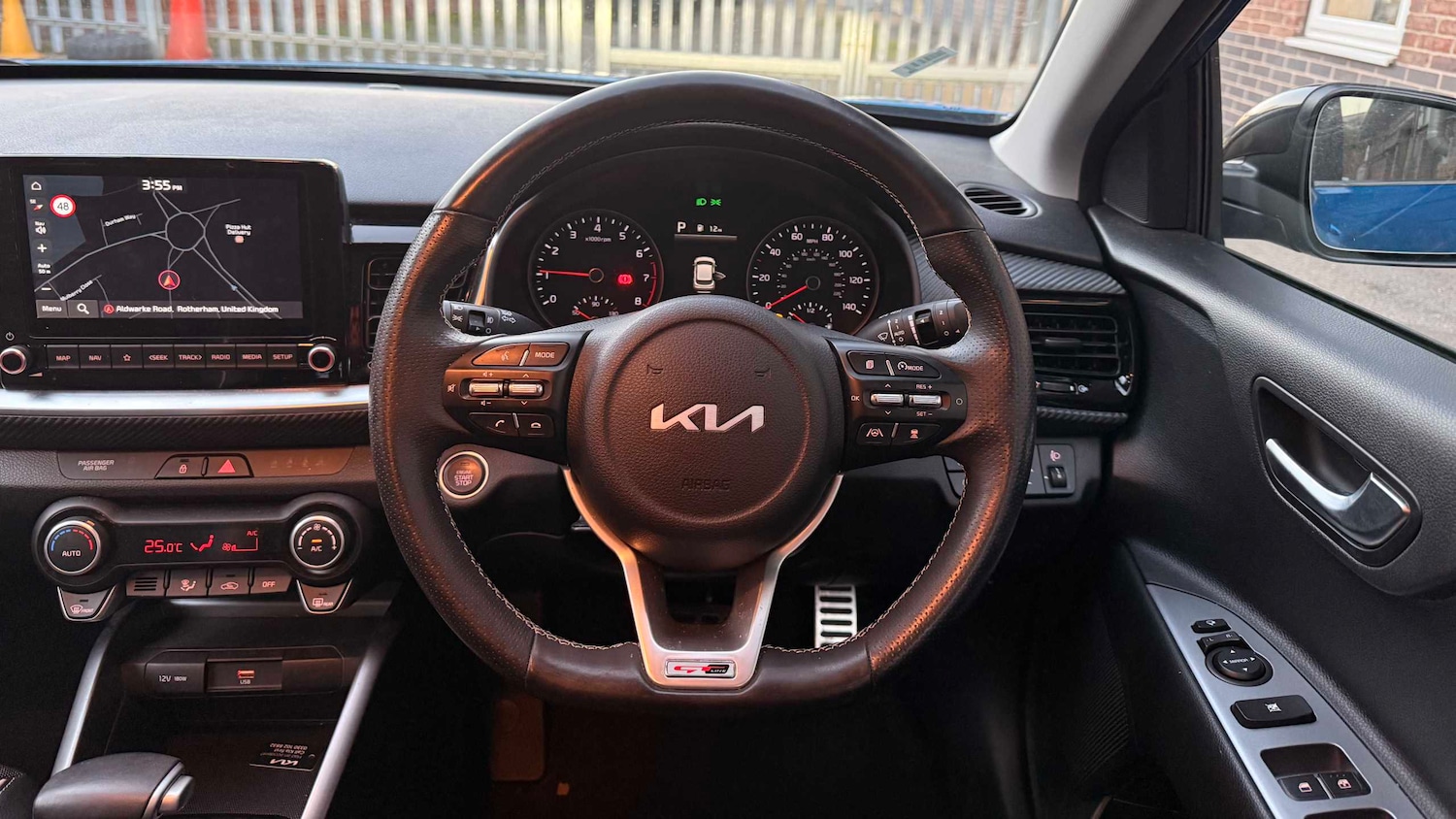 Used Kia Stonic 2022 for sale - 76624733: Photo 12