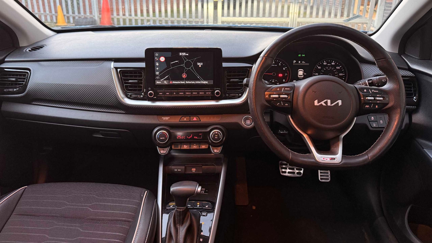 Used Kia Stonic 2022 for sale - 76624733: Photo 8