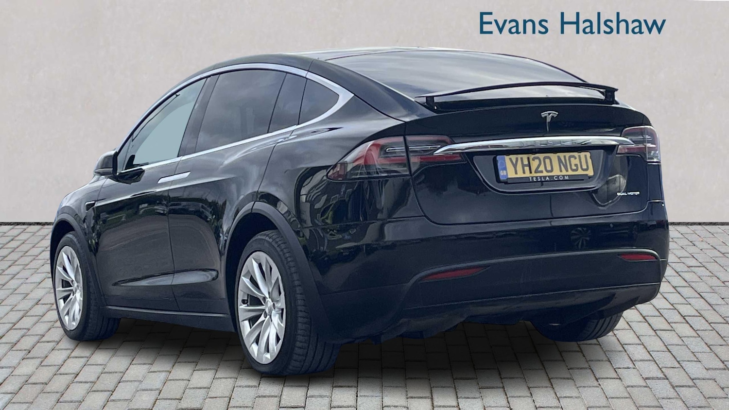 Used Tesla Model X 2020 for sale - 77018859: Photo 2