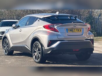 Used Toyota C-HR 2017 for sale - 77553255: Photo