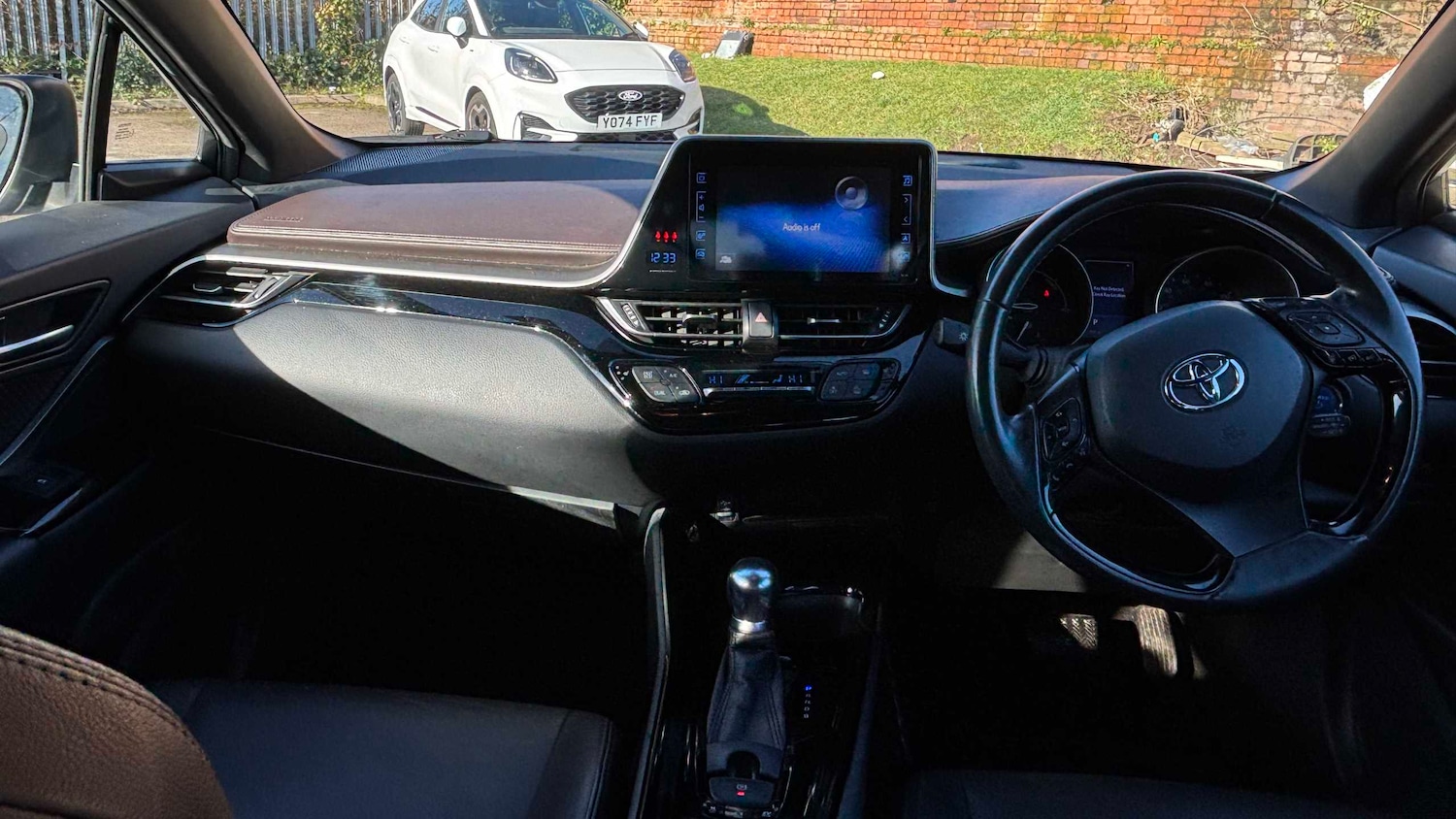 Used Toyota C-HR 2017 for sale - 77553255: Photo 8