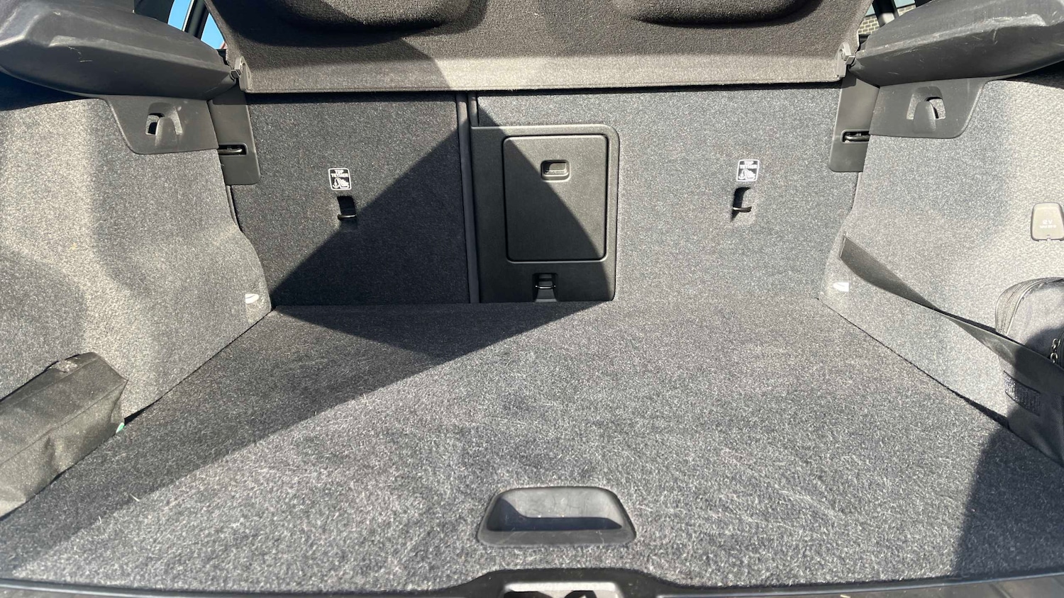 Used Volvo XC40 2020 for sale - 77000309: Photo 11