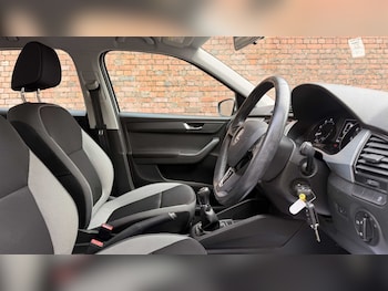 Used Skoda Fabia 2015 for sale - 76624694: Photo