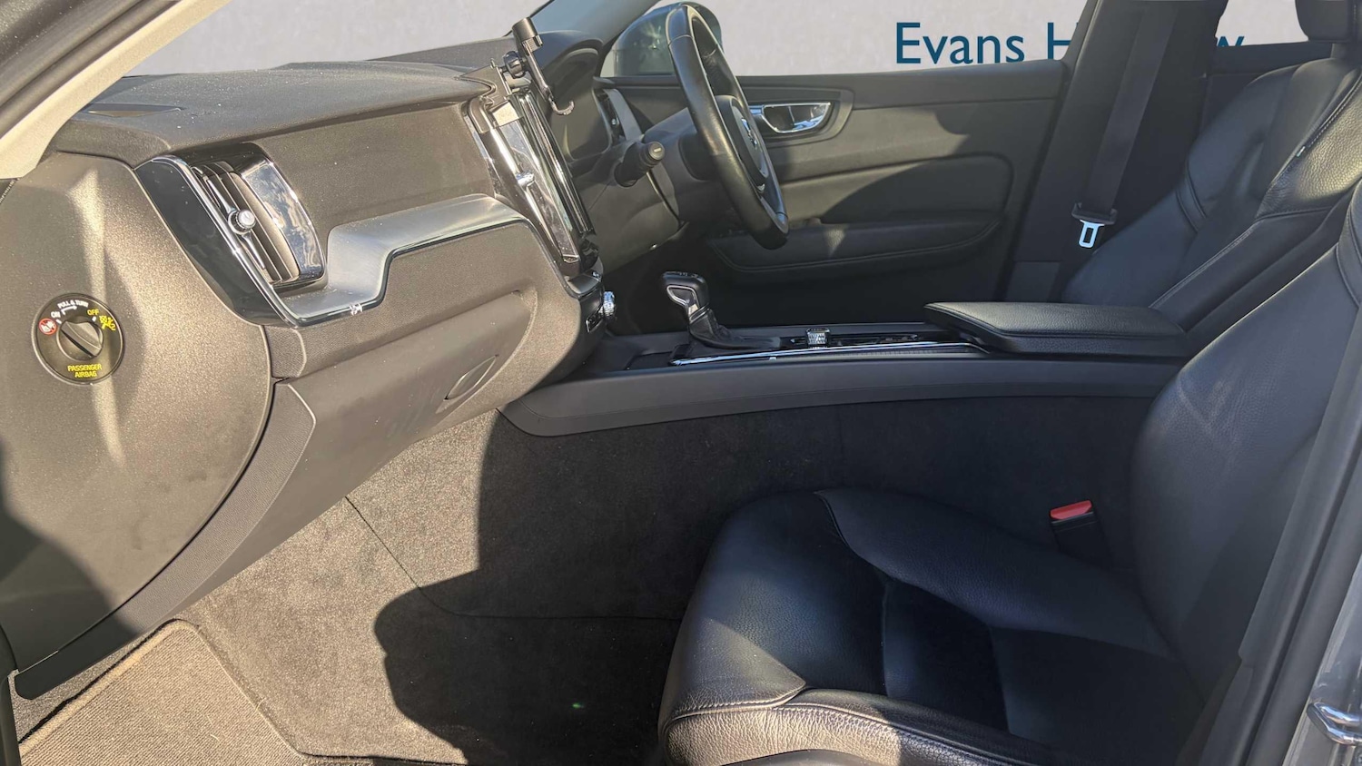 Used Volvo XC60 2017 for sale - 77083164: Photo 9