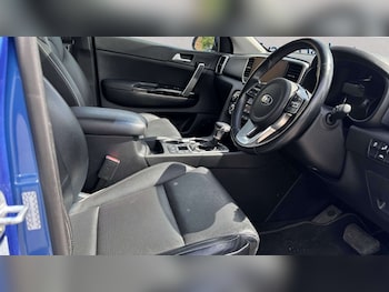 Used Kia Sportage 2018 for sale - 78949388: Photo