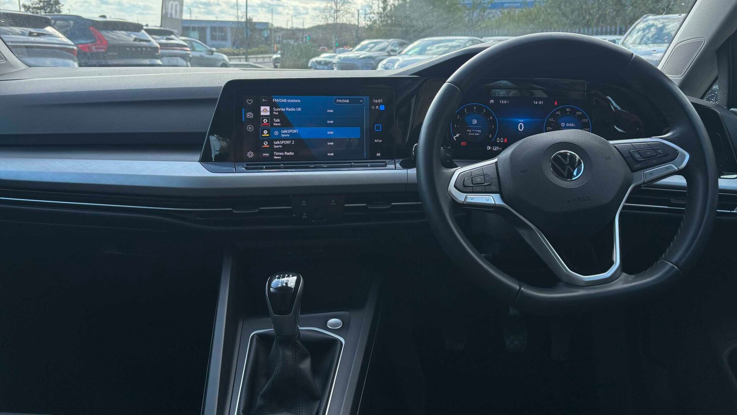 Used Volkswagen Golf 2022 for sale - 78137652: Photo 8