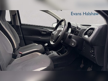 Used Toyota AYGO 2021 for sale - 77333837: Photo