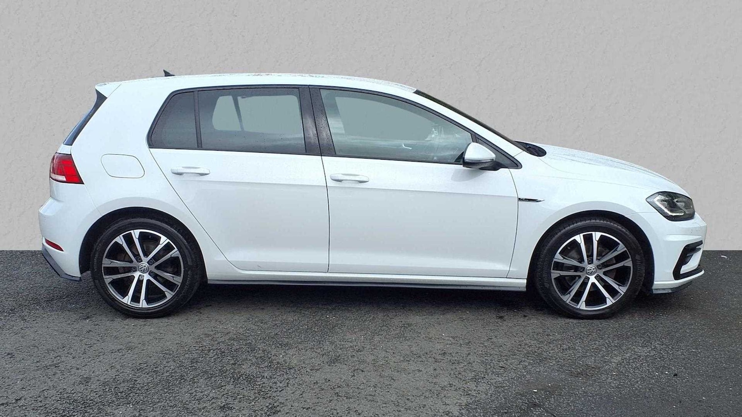 Used Volkswagen Golf 2020 for sale - 77233052: Photo 5