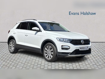 Used Volkswagen T-Roc 2018 for sale - 78732524: Photo