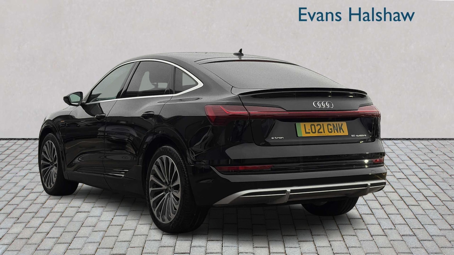 Used Audi e-tron 2021 for sale - 77333908: Photo 2