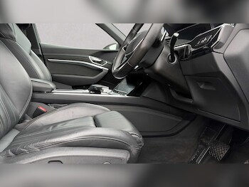 Used Audi e-tron 2021 for sale - 77333908: Photo