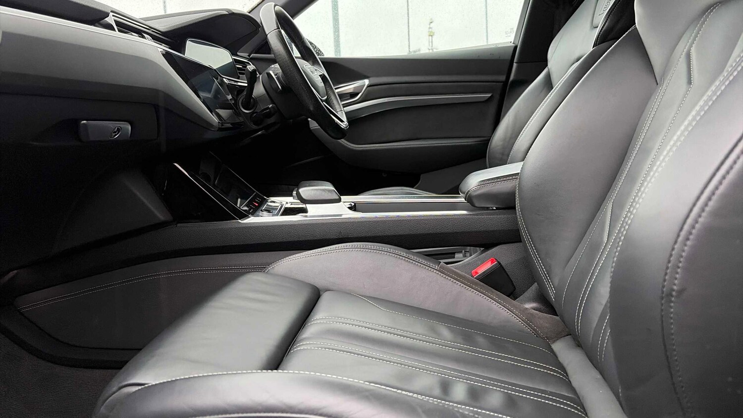 Used Audi e-tron 2021 for sale - 77333908: Photo 9