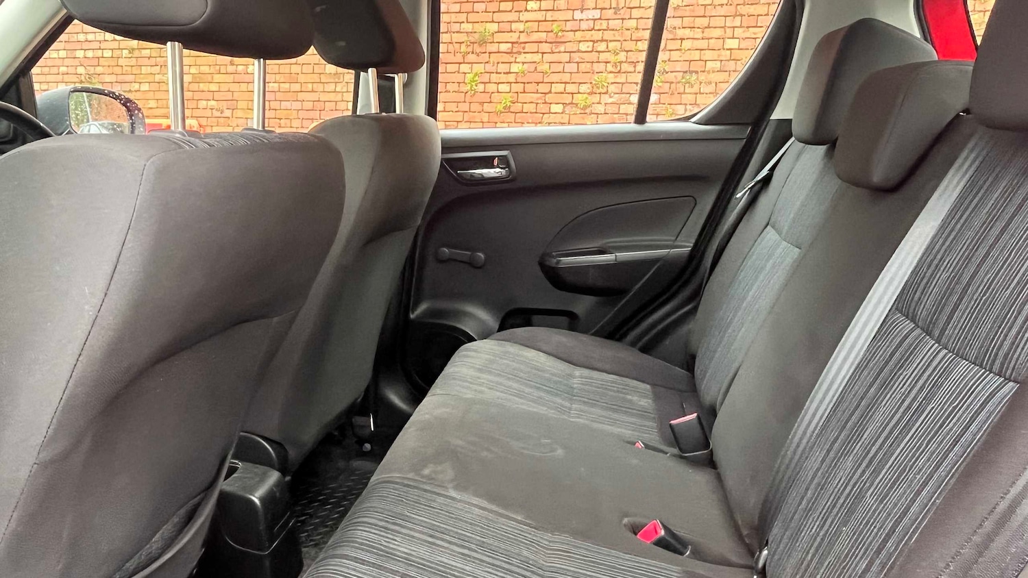 Used Suzuki Swift 2014 for sale - 78060258: Photo 10