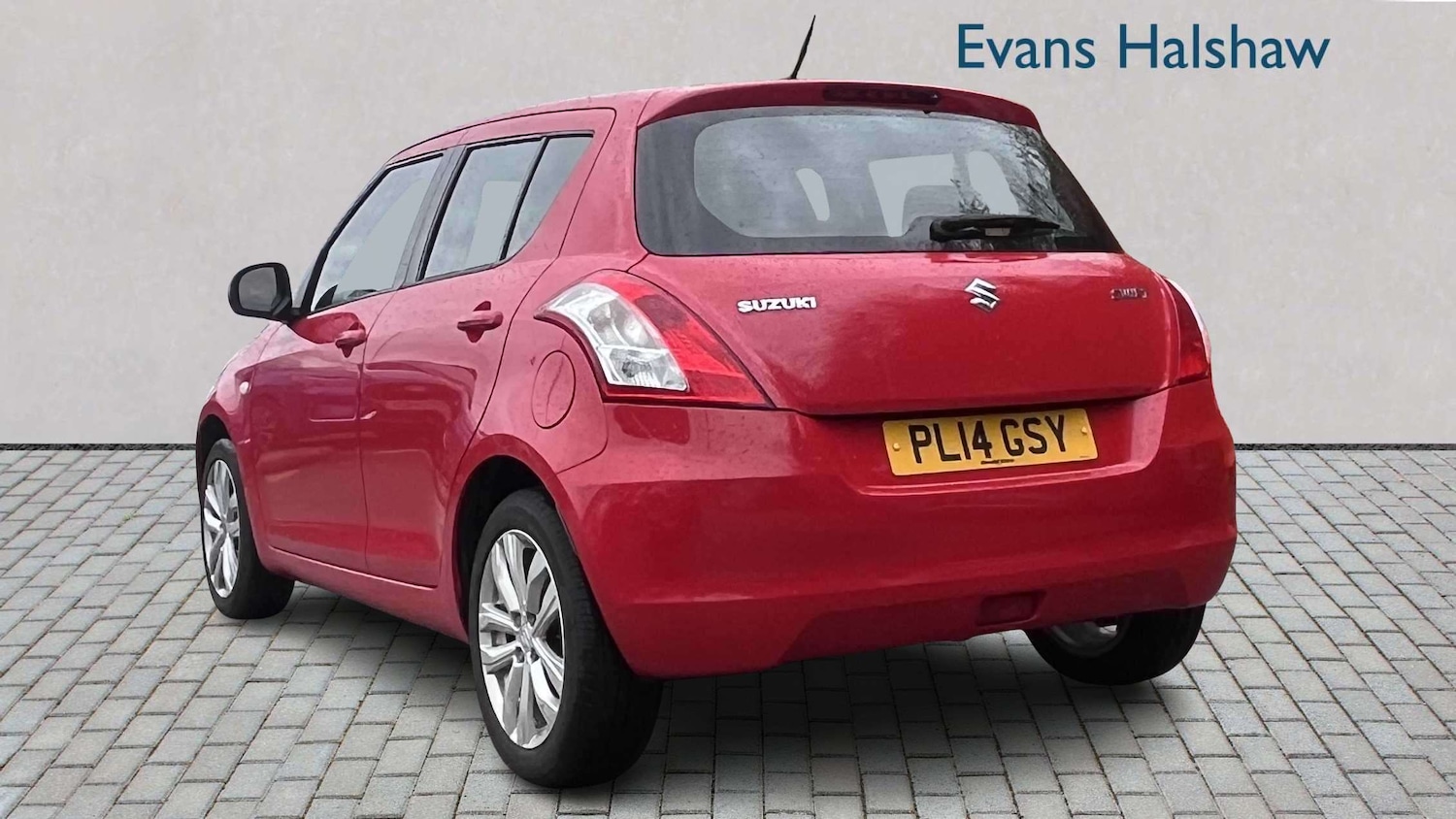 Used Suzuki Swift 2014 for sale - 78060258: Photo 2