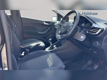 Used Ford Fiesta 2017 for sale - 78732428: Photo