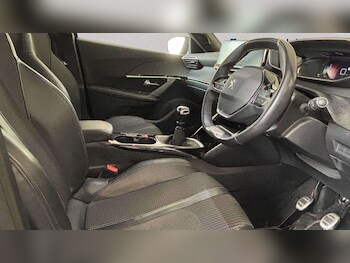 Used Peugeot 2008 2023 for sale - 78137563: Photo