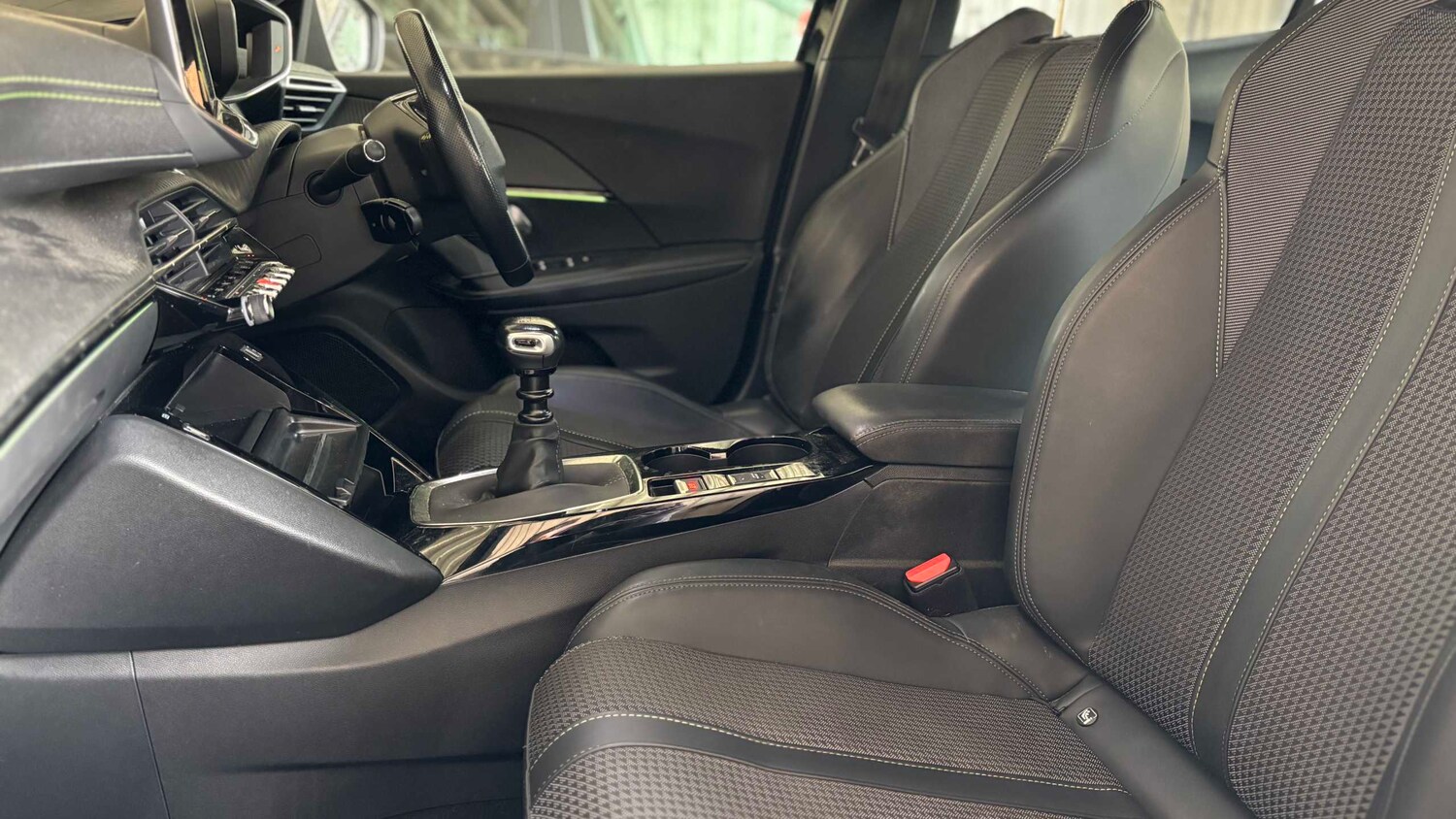 Used Peugeot 2008 2023 for sale - 78137563: Photo 9