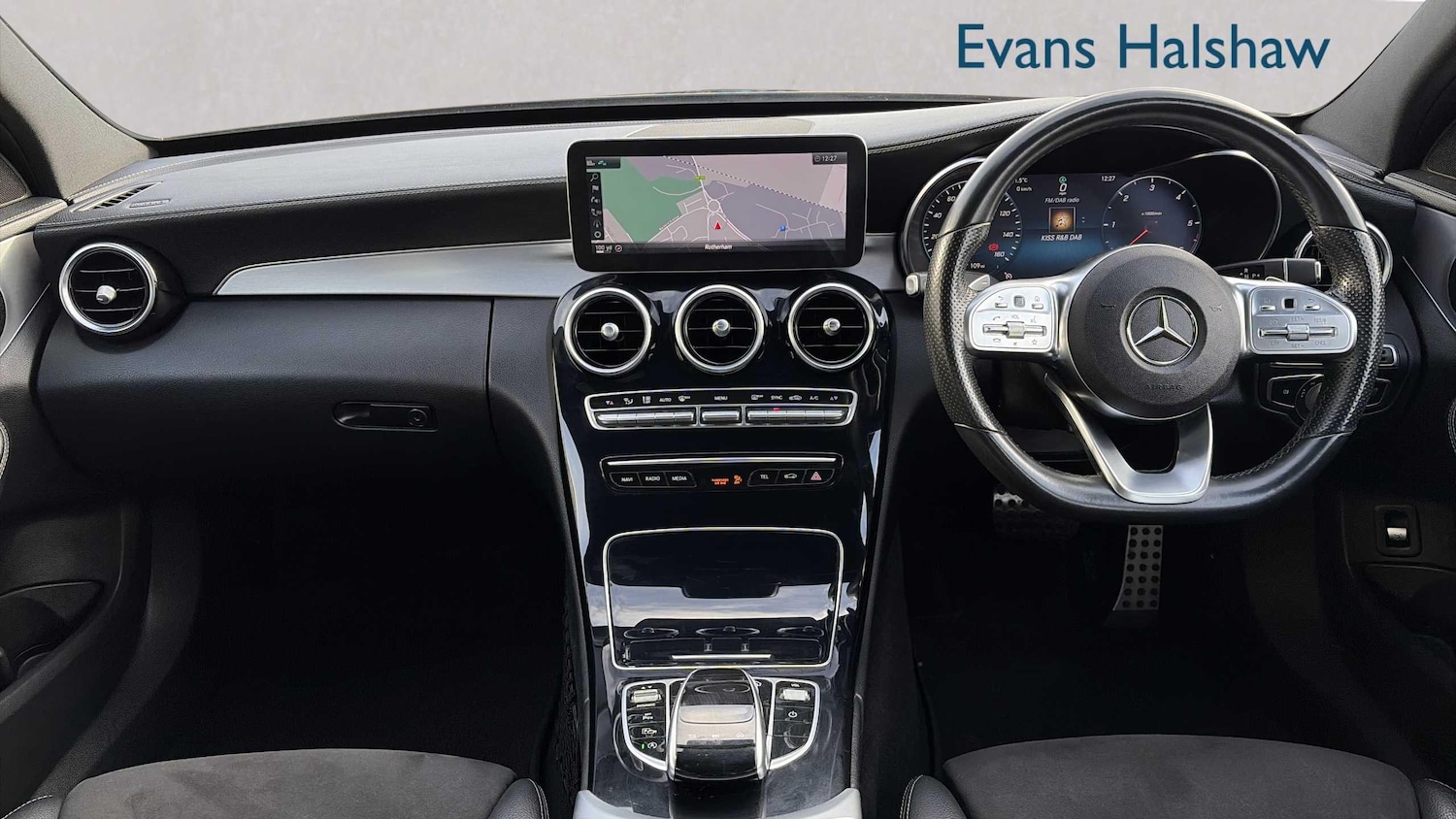 Used Mercedes-Benz C Class 2018 for sale - 76460661: Photo 8