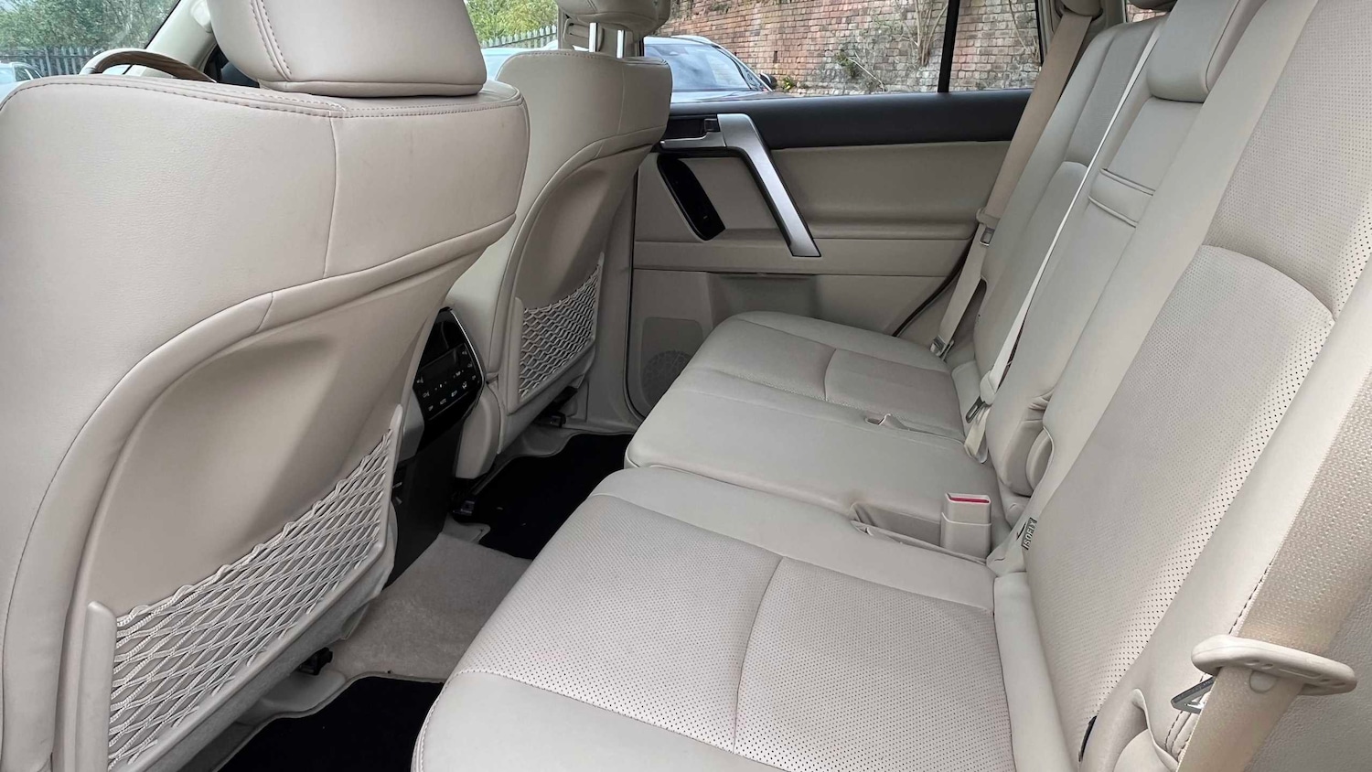 Used Toyota Land Cruiser 2022 for sale - 78077006: Photo 10