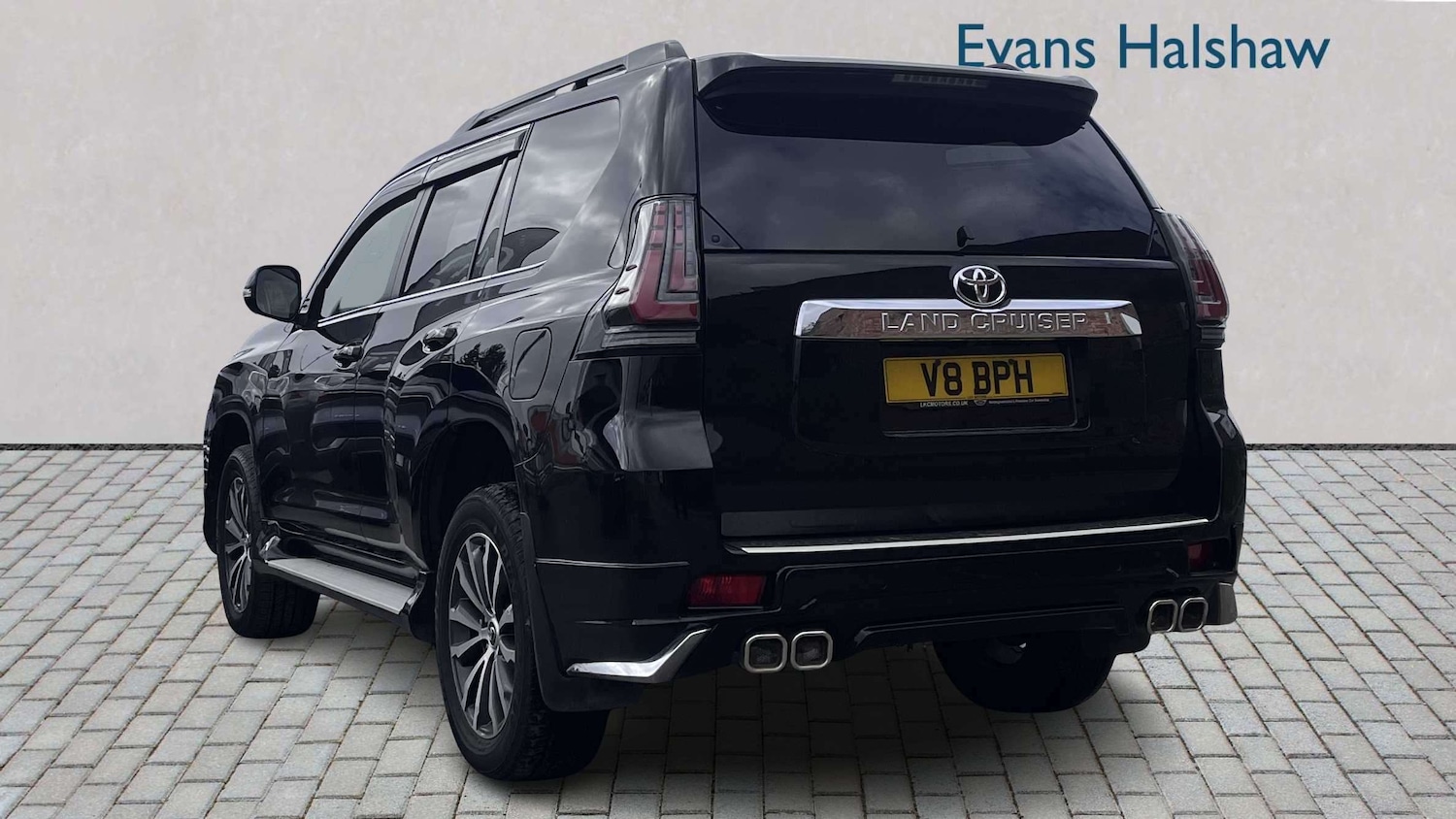 Used Toyota Land Cruiser 2022 for sale - 78077006: Photo 2