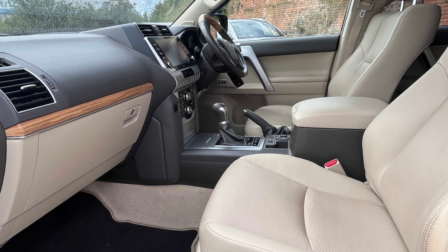 Used Toyota Land Cruiser 2022 for sale - 78077006: Photo 9