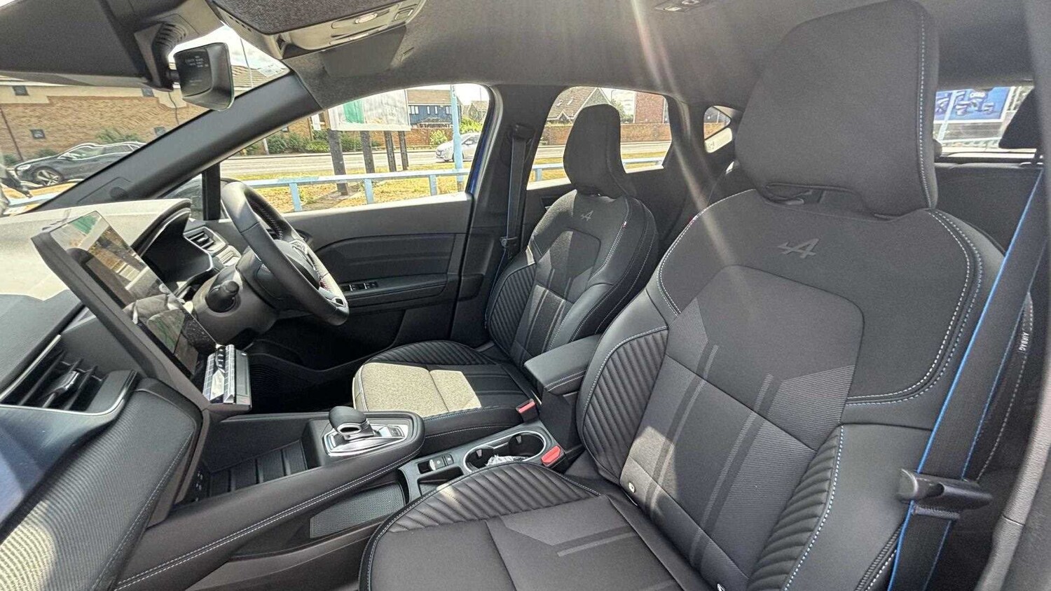 Used Renault Captur 2025 for sale - 77615577: Photo 17