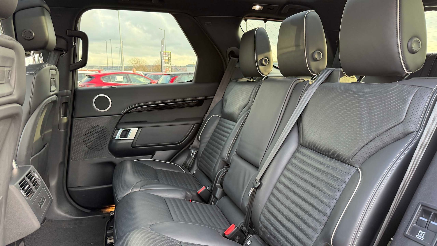 Used Land Rover Discovery 2022 for sale - 77361351: Photo 10