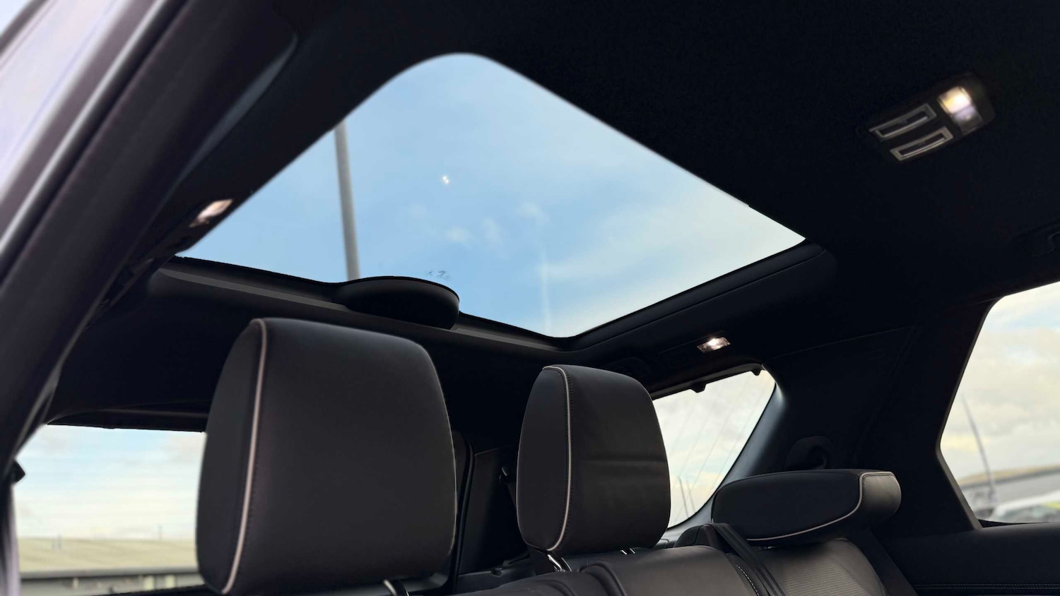 Used Land Rover Discovery 2022 for sale - 77361351: Photo 16