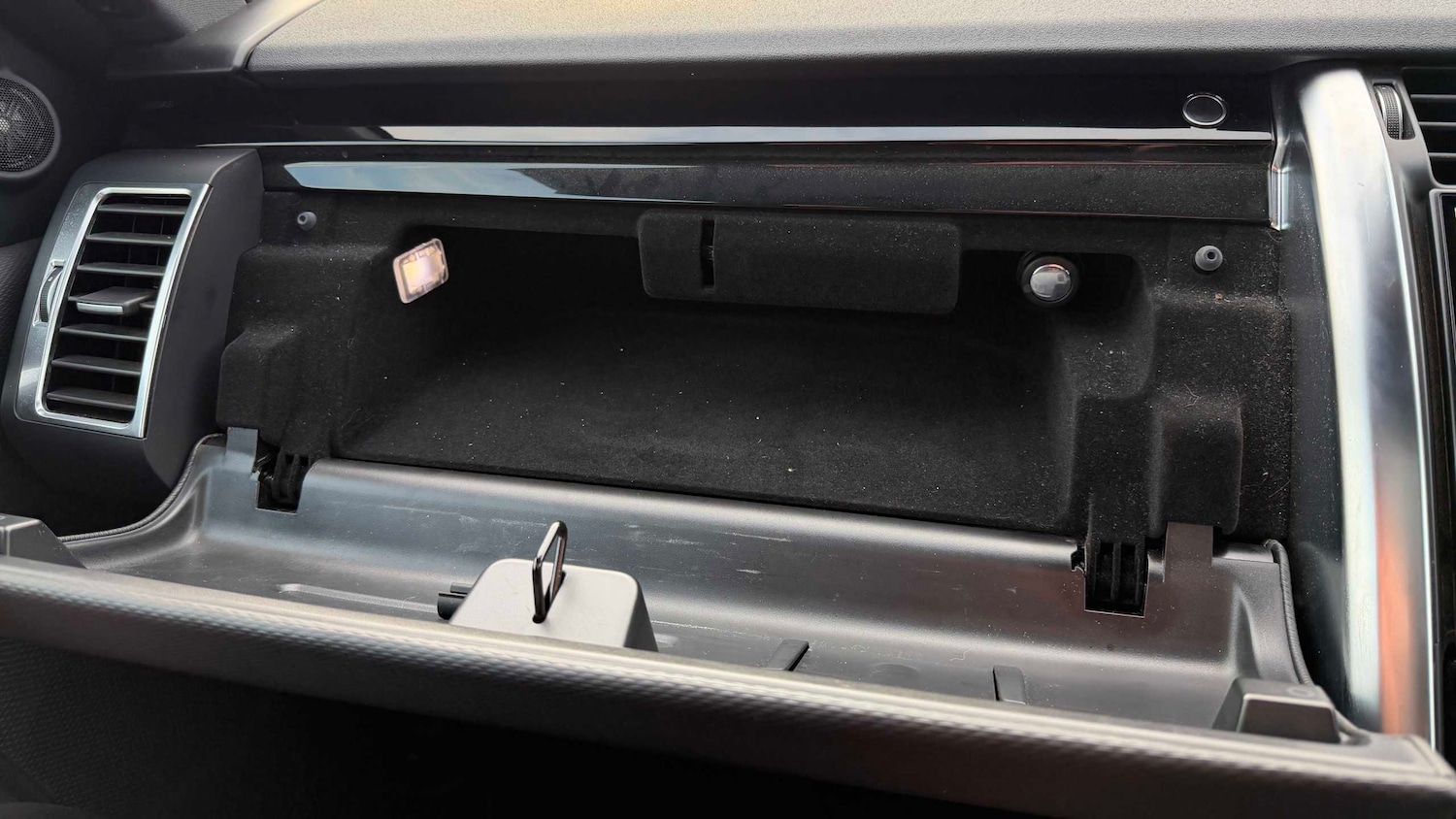 Used Land Rover Discovery 2022 for sale - 77361351: Photo 26