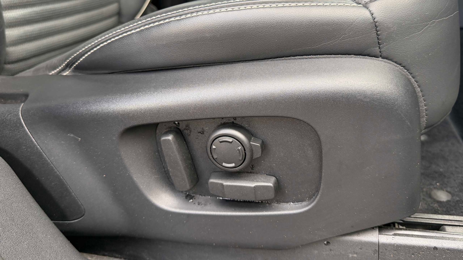 Used Land Rover Discovery 2022 for sale - 77361351: Photo 31