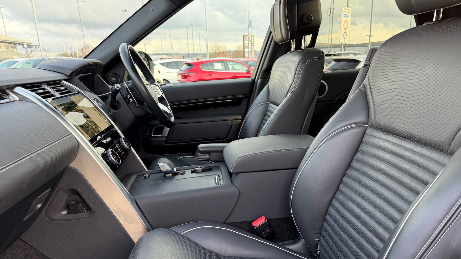 Used Land Rover Discovery 2022 for sale - 77361351: Photo 9