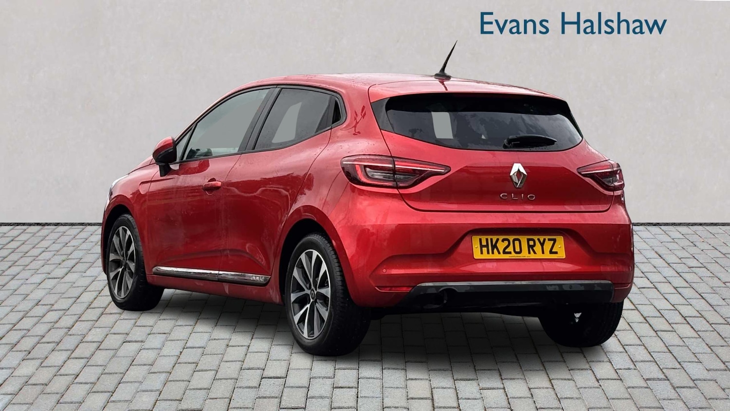 Used Renault Clio 2020 for sale - 77308451: Photo 2