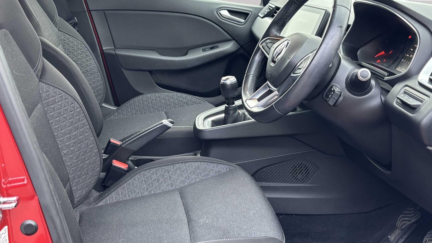 Used Renault Clio 2020 for sale - 77308451: Photo 3