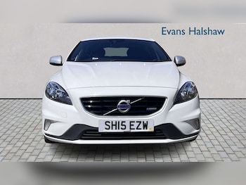 Used Volvo V40 2015 for sale - 78465276: Photo