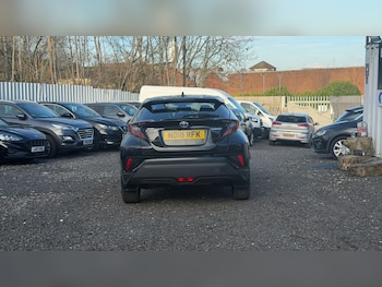 Used Toyota C-HR 2018 for sale - 78674977: Photo